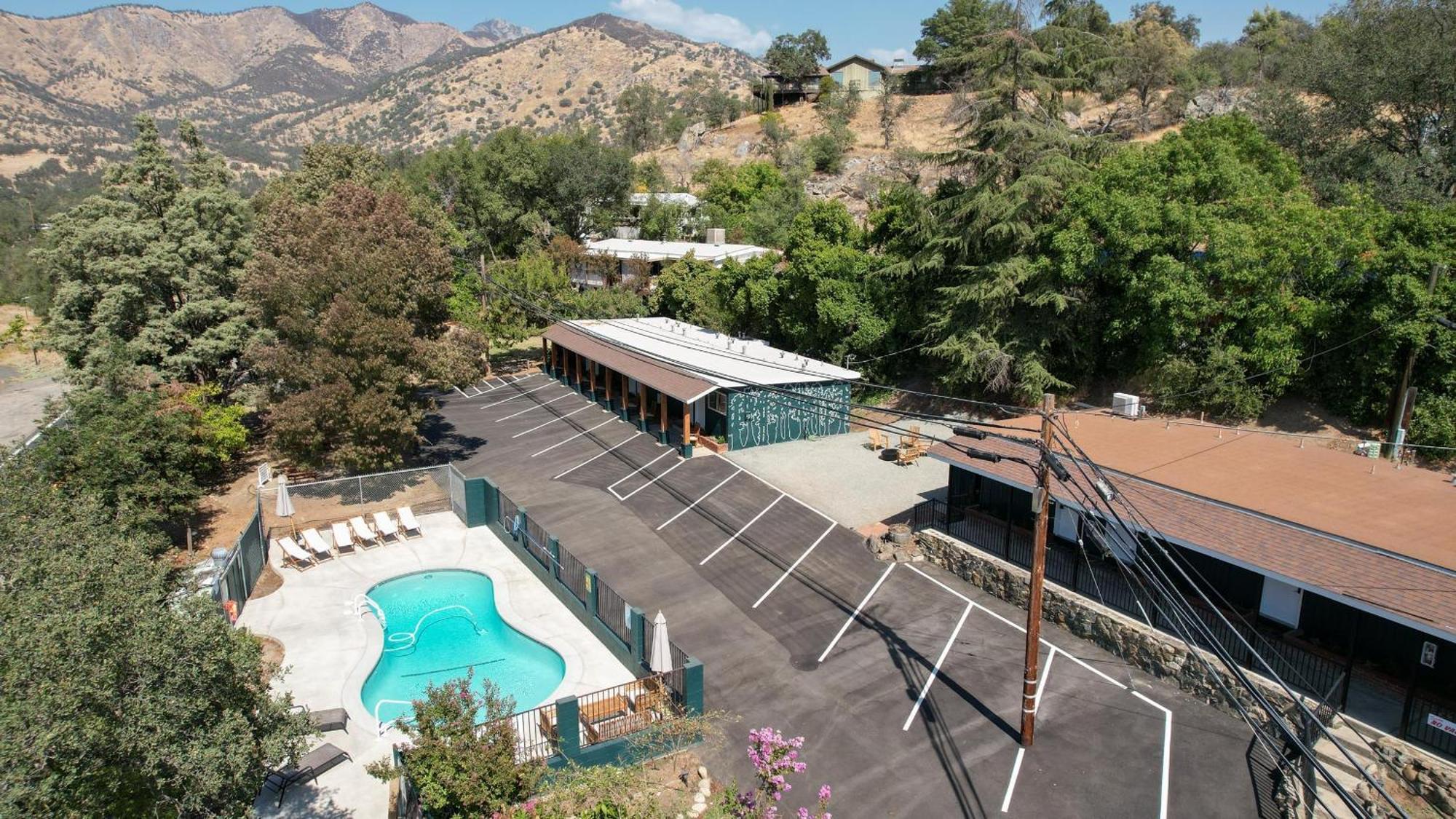 The Charlotte Sequoia Motel R2 Три-Риверс Экстерьер фото